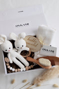 Load image into Gallery viewer, Baby Geschenkbox Neutrale Farben "Florence" Miffy
