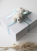 Geschenkband mit Eisbär - Kuscheltier - OYKAMI in a box