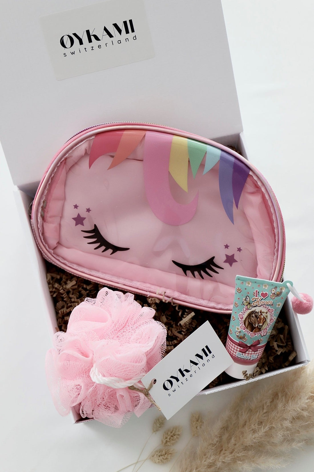 Geschenkbox Mädchen "Einhorn Kosmetiktasche" - OYKAMI in a box