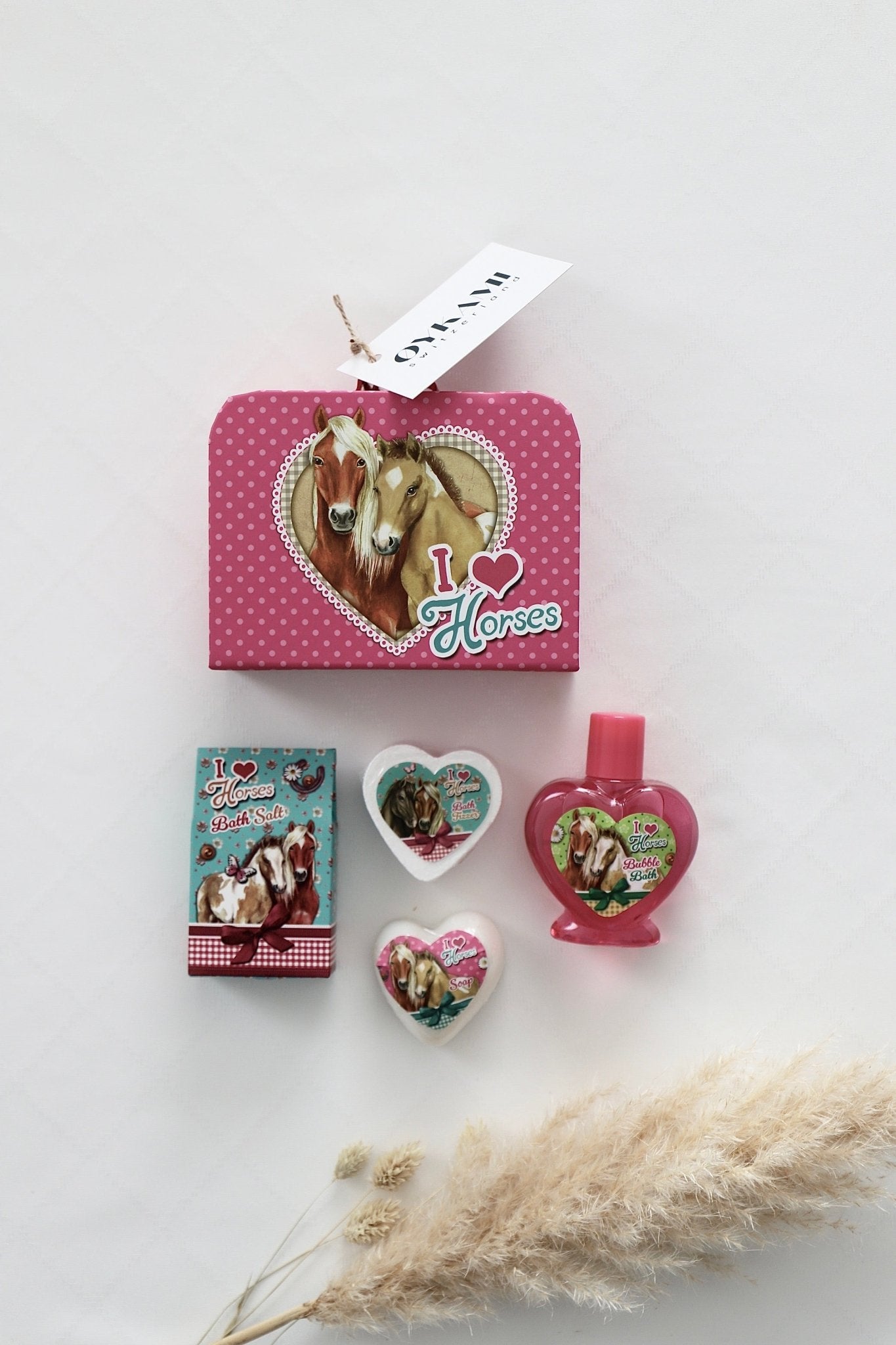 Geschenkbox Mädchen "I love horses" mit Koffer - OYKAMI in a box