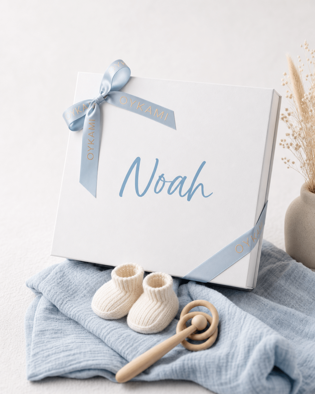 Geschenkbox Personalisierung – Box, Blauer Name, blaues Band - OYKAMI in a box