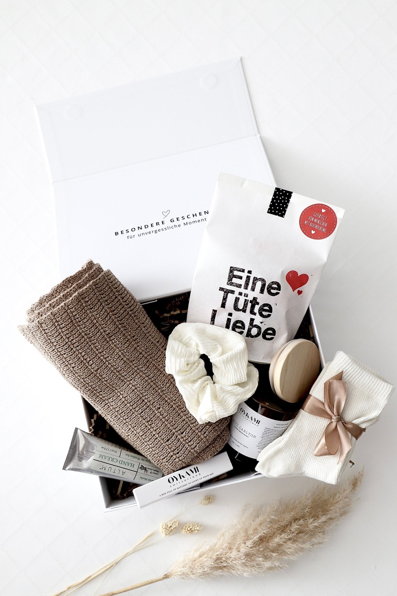 Geschenkbox „Pure Love“ - OYKAMI in a box