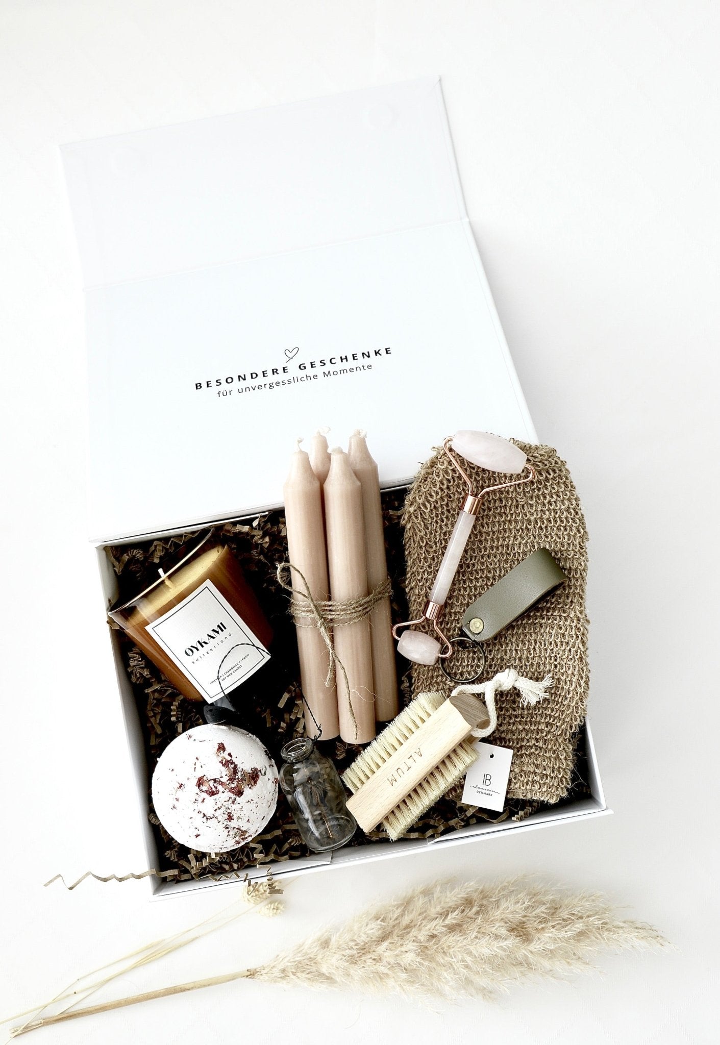 Geschenkbox „Scandi Glow“ – Natürlichkeit & Selfcare - OYKAMI in a box