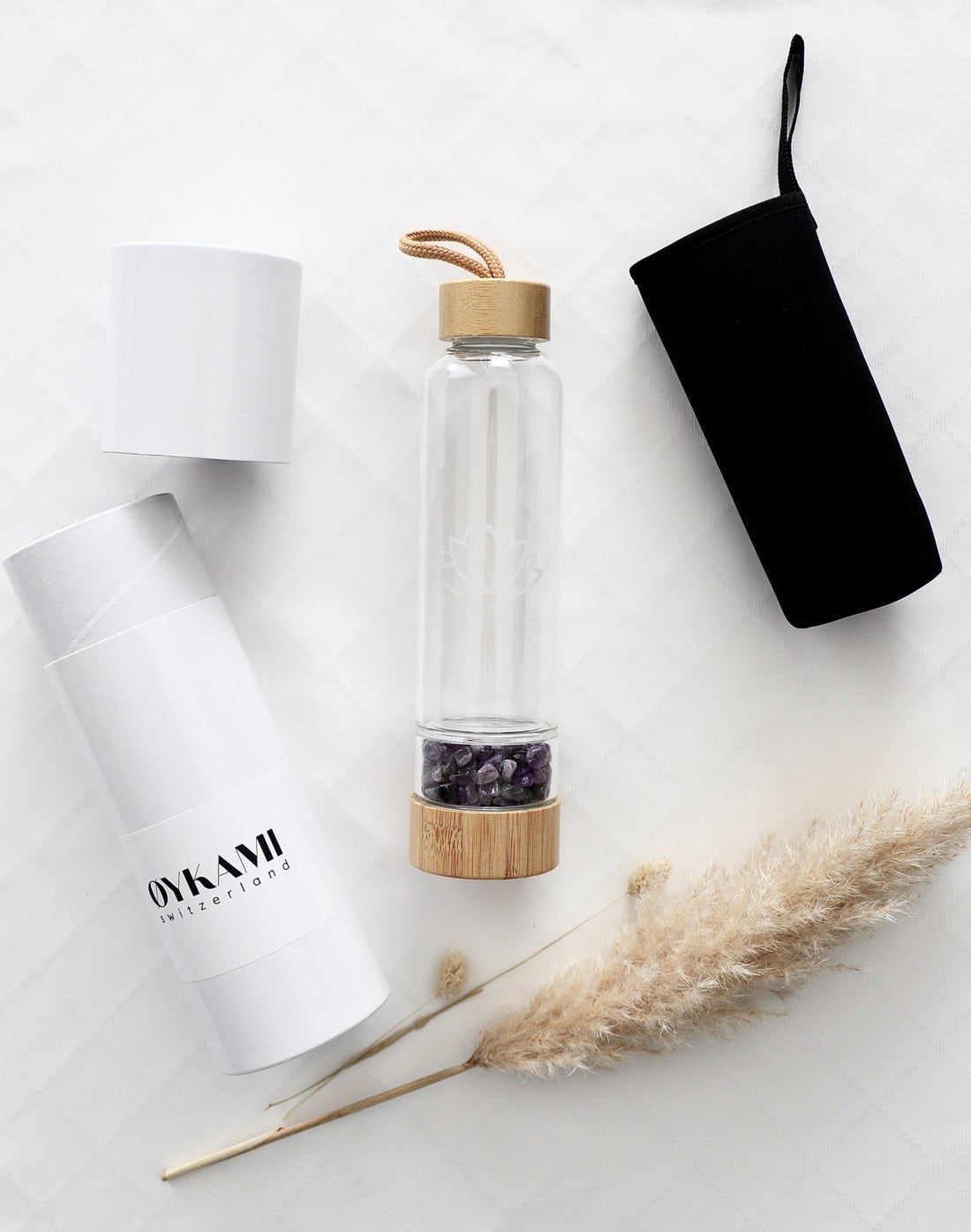 Geschenkset Wasserflasche mit Steinen - Ametist - OYKAMI in a box
