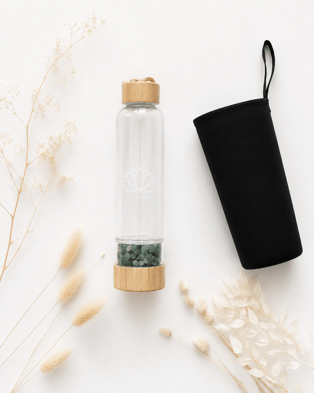 Glas Trinkflasche mit Edelsteinen - Aventurin - OYKAMI in a box