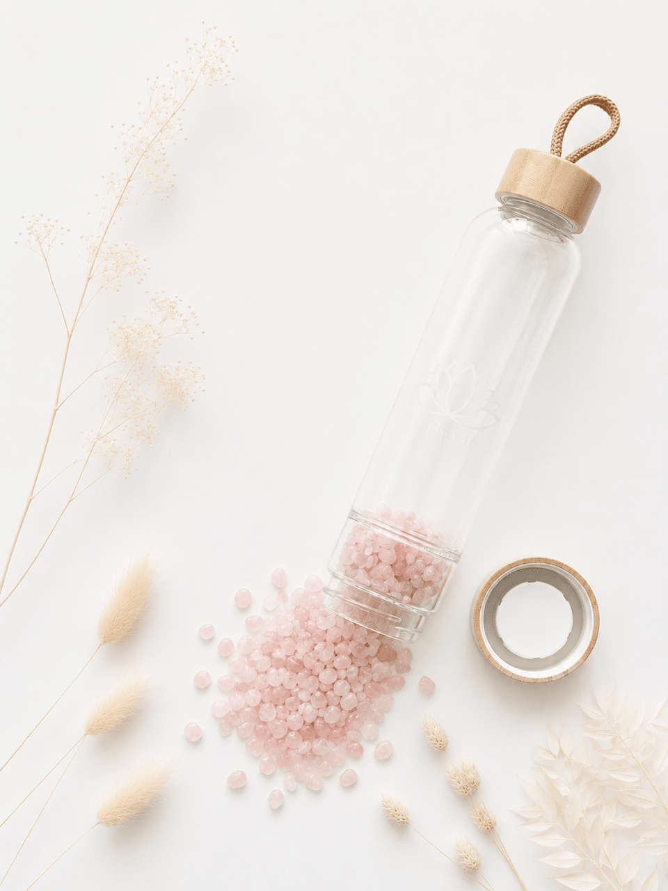 Glas Trinkflasche mit Edelsteinen - Rosenquarz - OYKAMI in a box