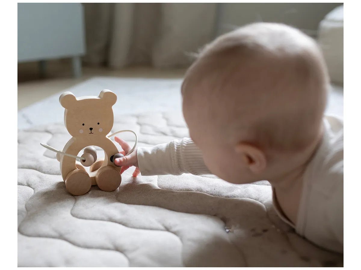 Holzspielzeug Bär mit Perlen - OYKAMI in a box