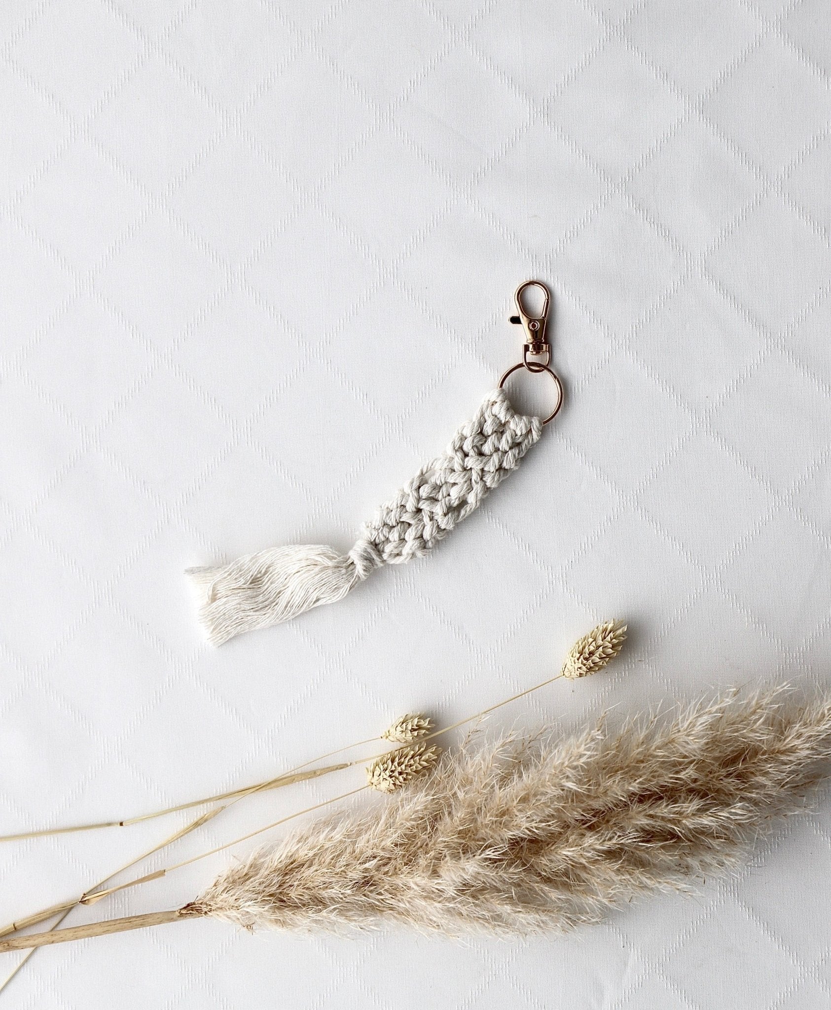 Makramee Schlüsselanhänger - OYKAMI in a box