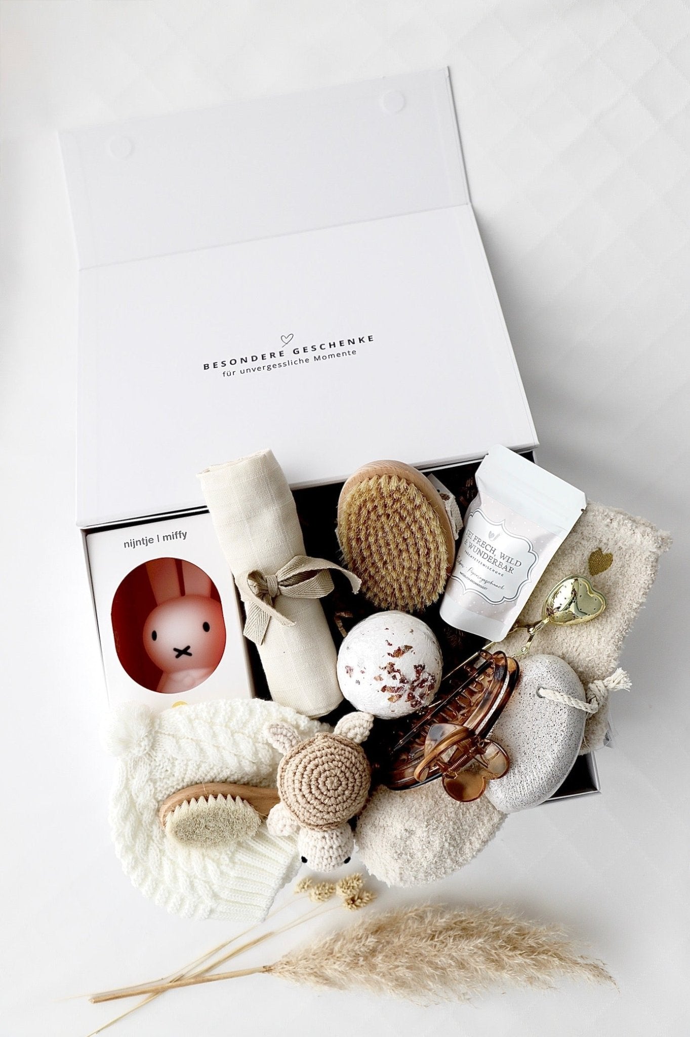 Mama - Baby Geschenkbox „Arbon“ Weiss - OYKAMI in a box