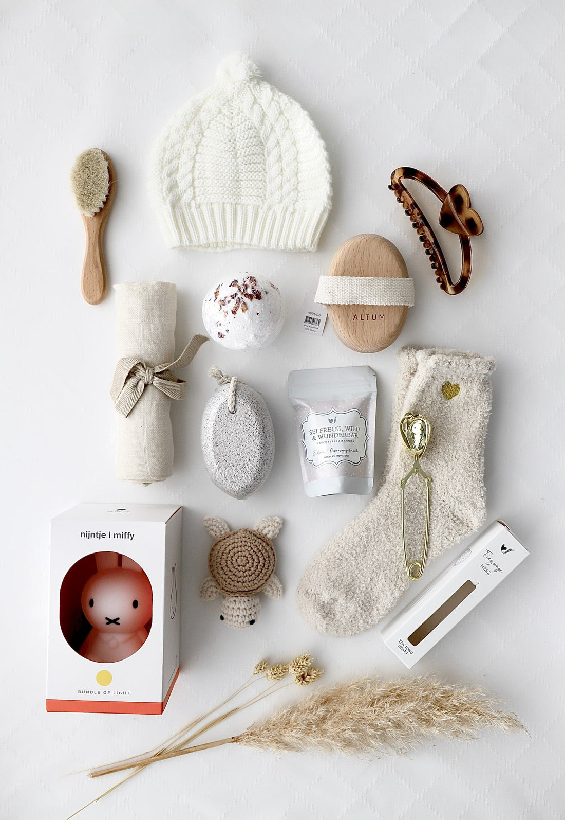 Mama - Baby Geschenkbox „Arbon“ Weiss - OYKAMI in a box