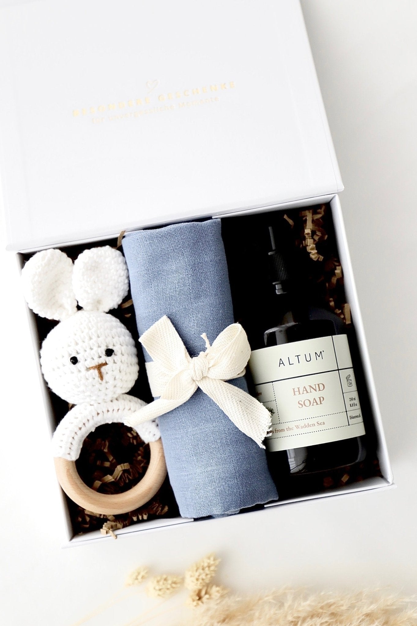 Mama - Baby Geschenkbox „Évora“ Blau - OYKAMI in a box