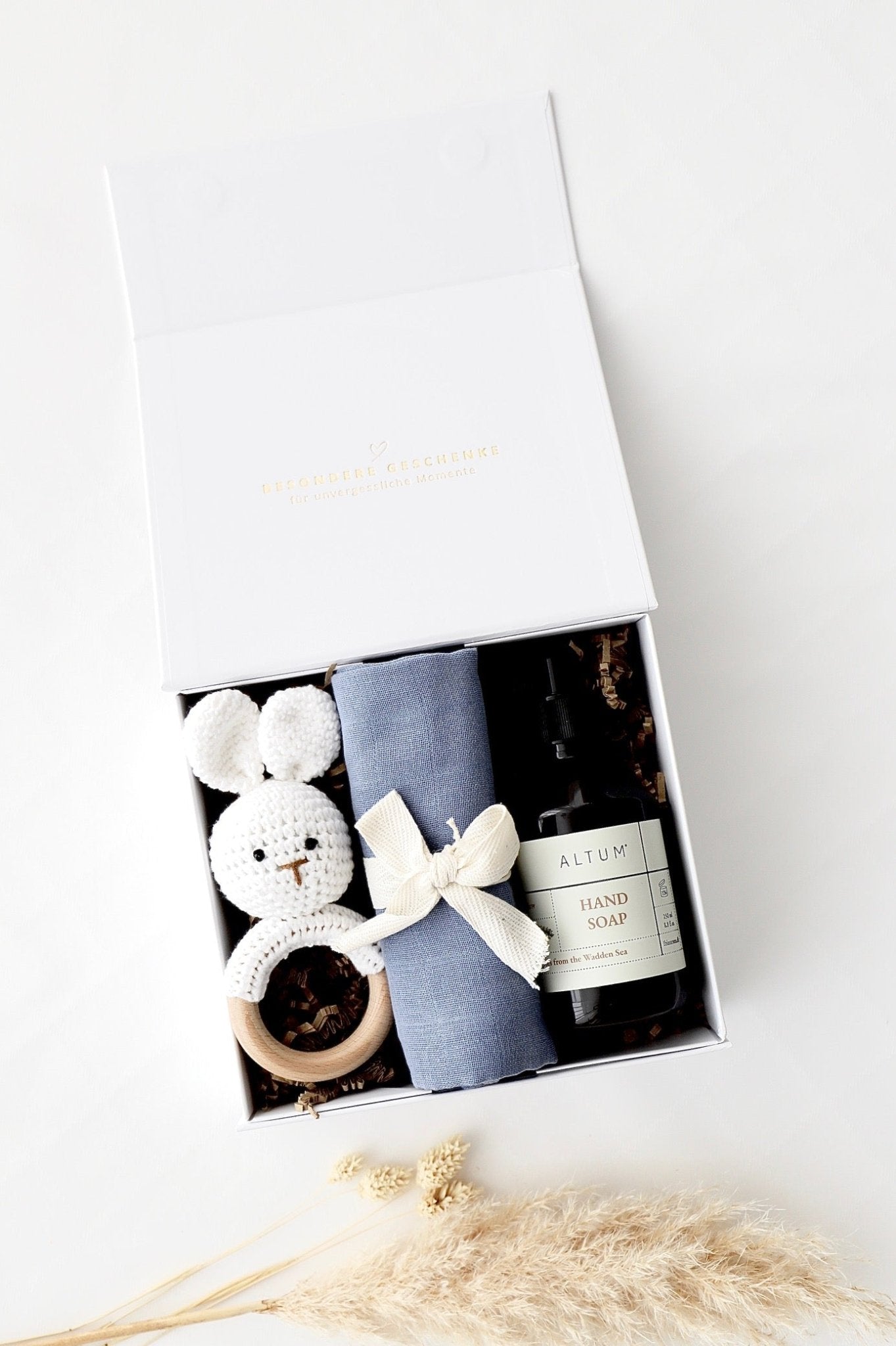 Mama - Baby Geschenkbox „Évora“ Blau - OYKAMI in a box