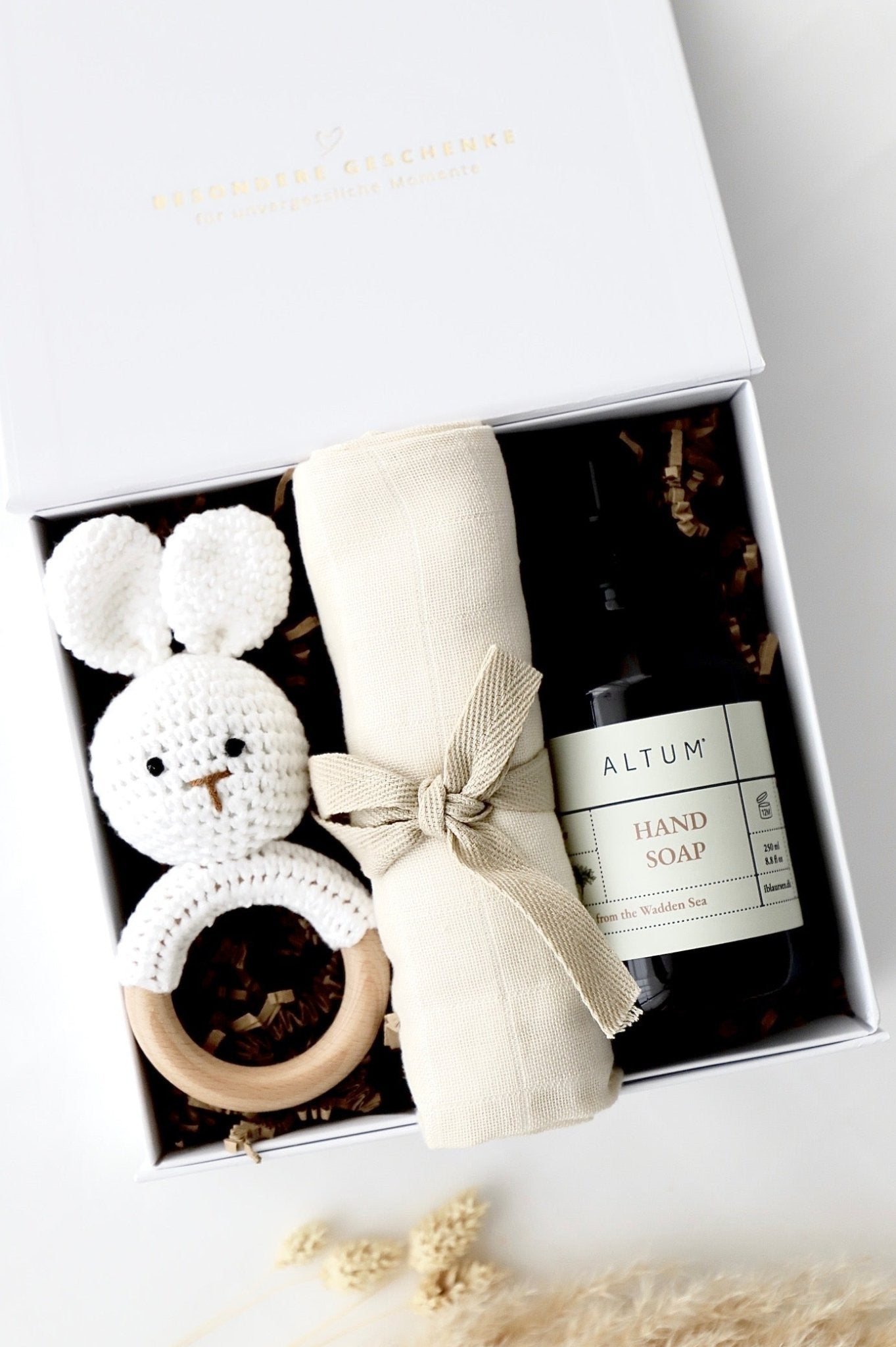 Mama - Baby Geschenkbox „Évora“ Weiss - OYKAMI in a box