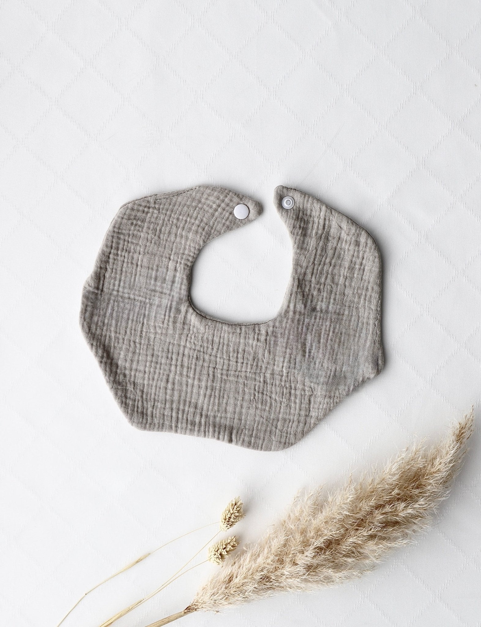 Musselin - Lätzchen Sand - OYKAMI in a box