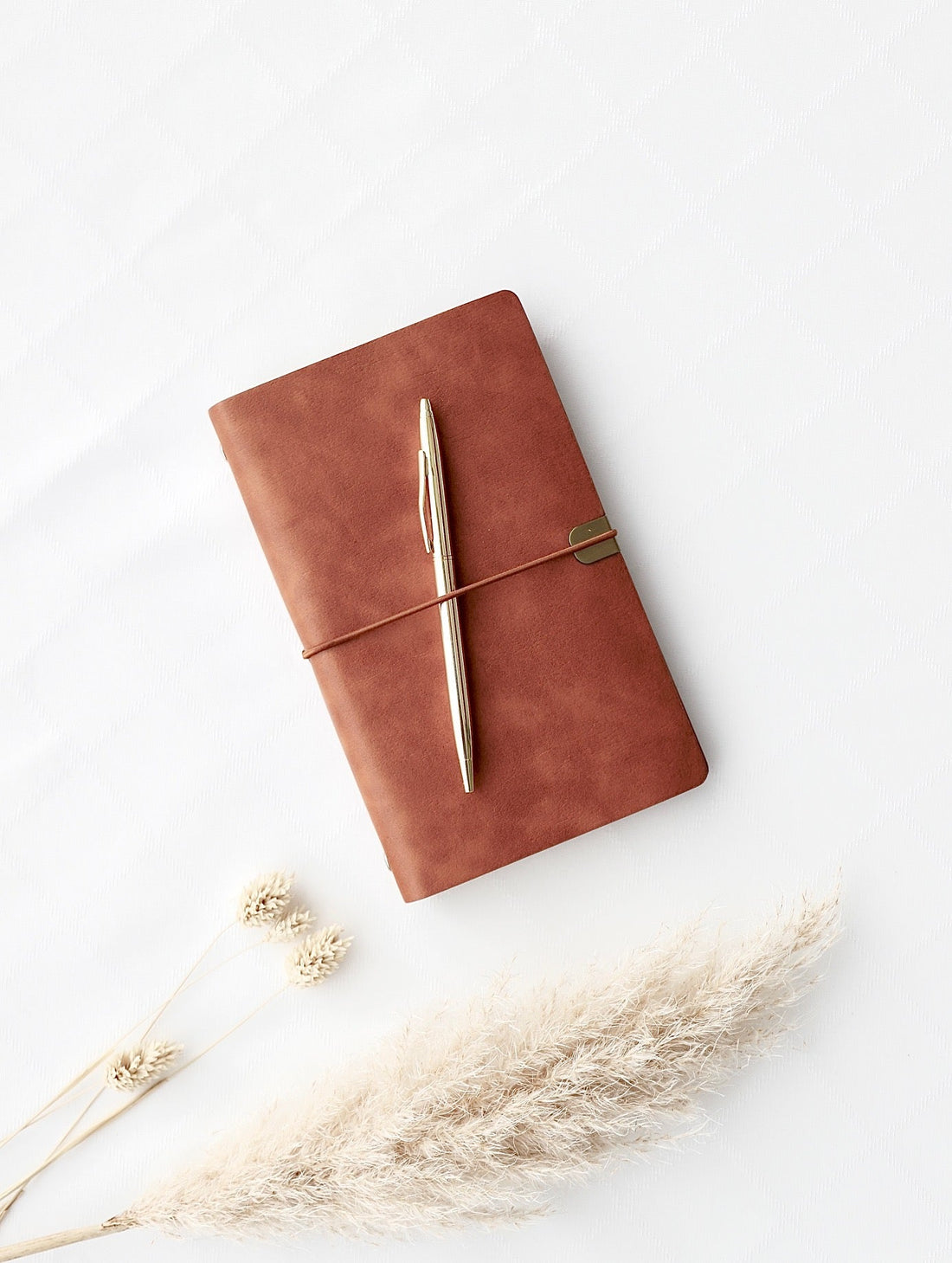 Notizbuch mit Stift – Braun - OYKAMI in a box