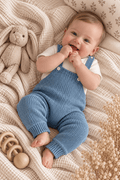 OYKAMI Baby Strick Set Latzhose – Blau - OYKAMI in a box