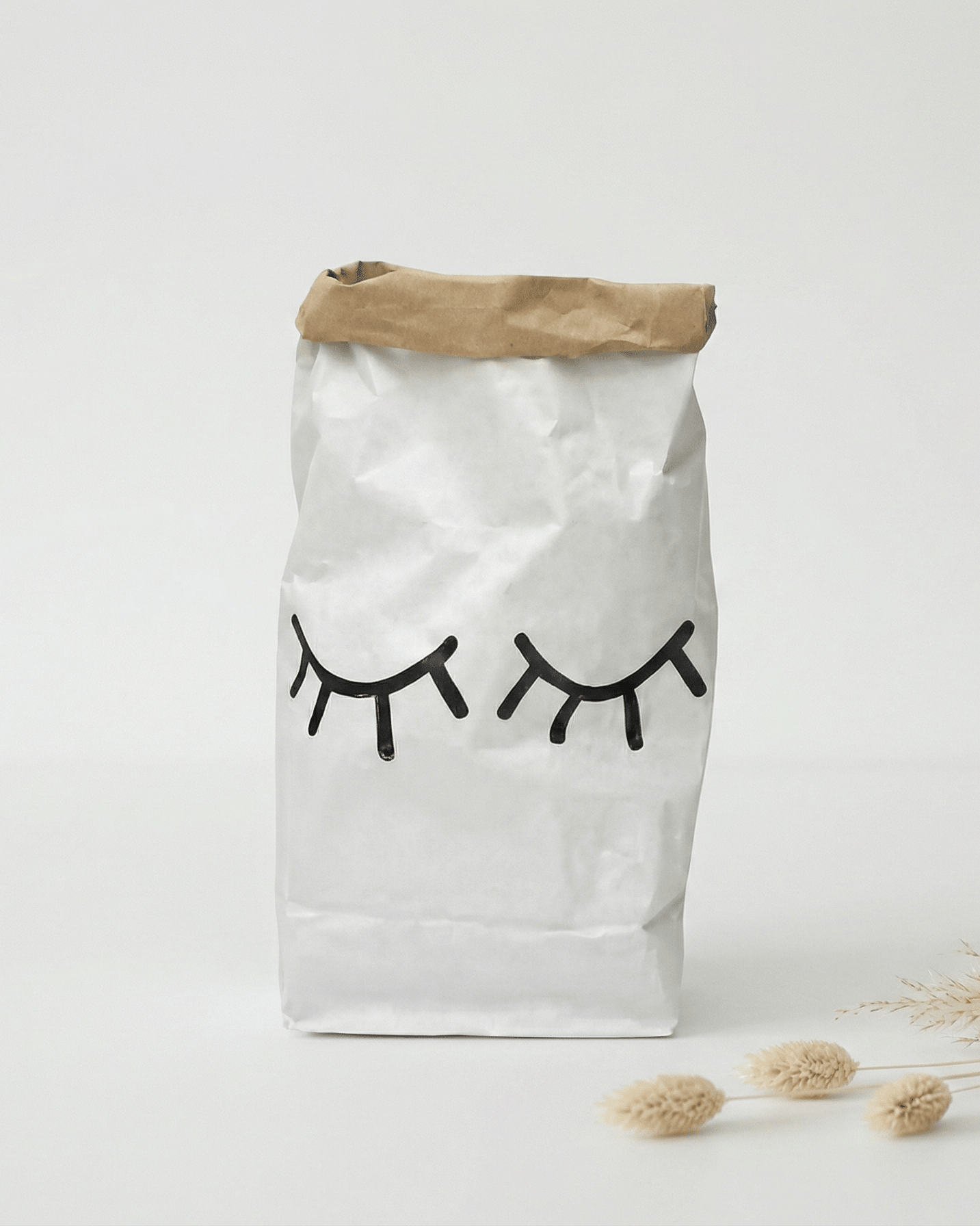 Paper Bag “Sleepy Eyes” - OYKAMI in a box