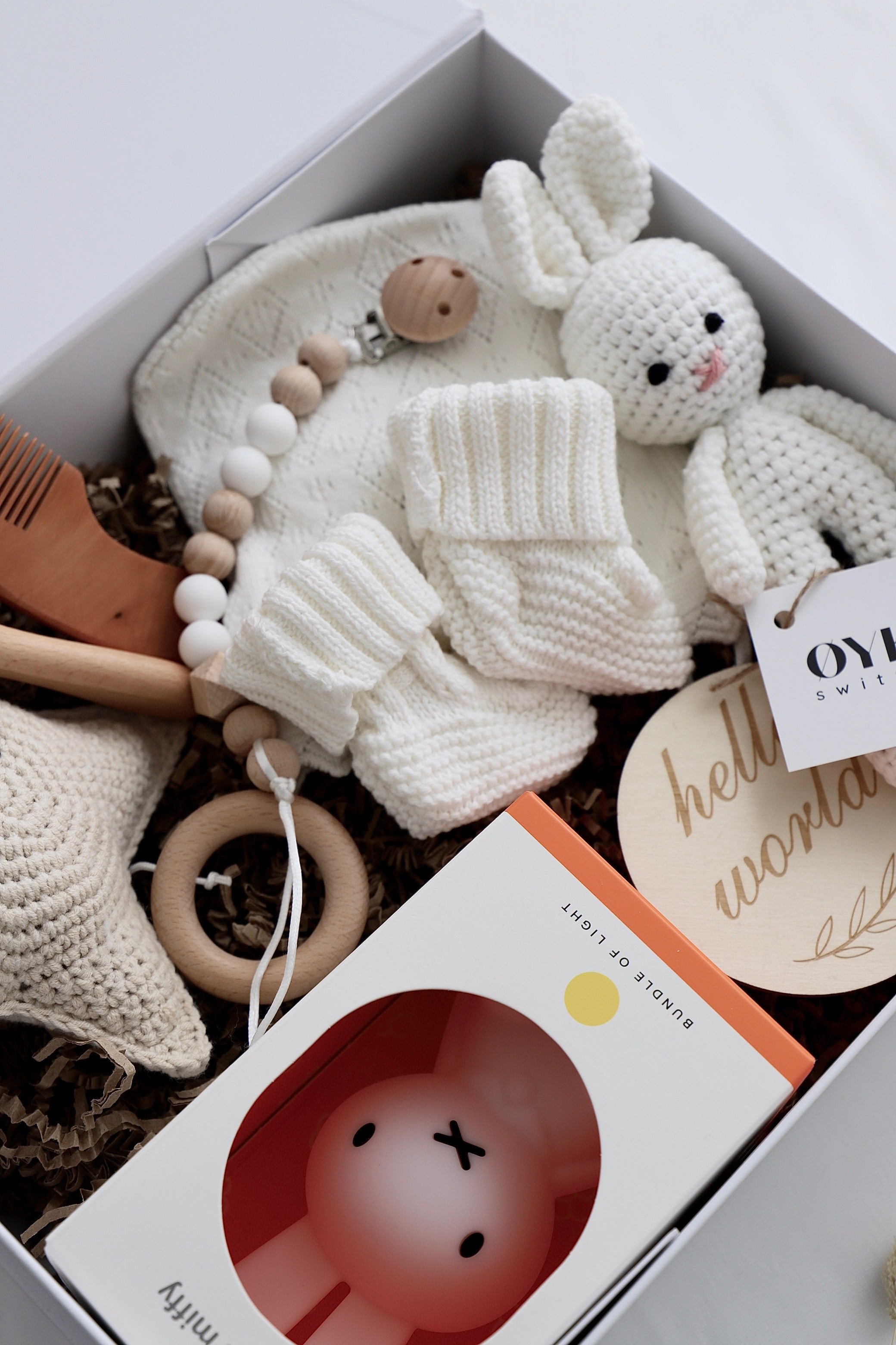 Baby Geschenkbox Neutrale Farben "Savannah" mit Miffy Nachtlicht