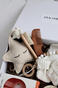 Load image into Gallery viewer, Baby Geschenkbox Neutrale Farben "Savannah" mit Miffy Nachtlicht
