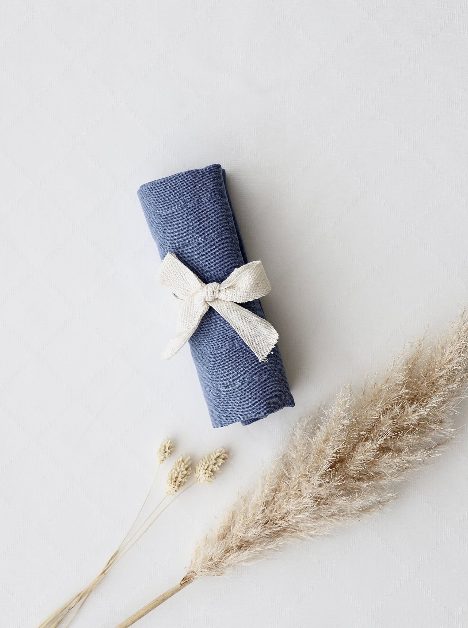 Spucktuch blau - OYKAMI in a box