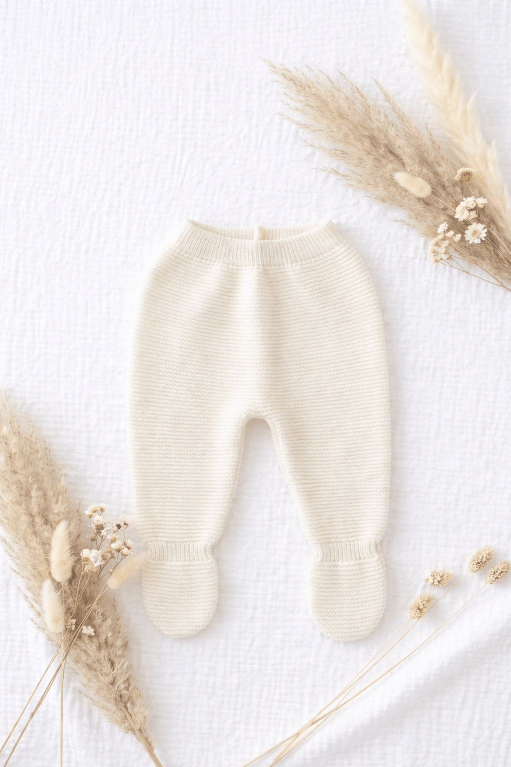 Strickhose mit Fuss Weiss - OYKAMI in a box