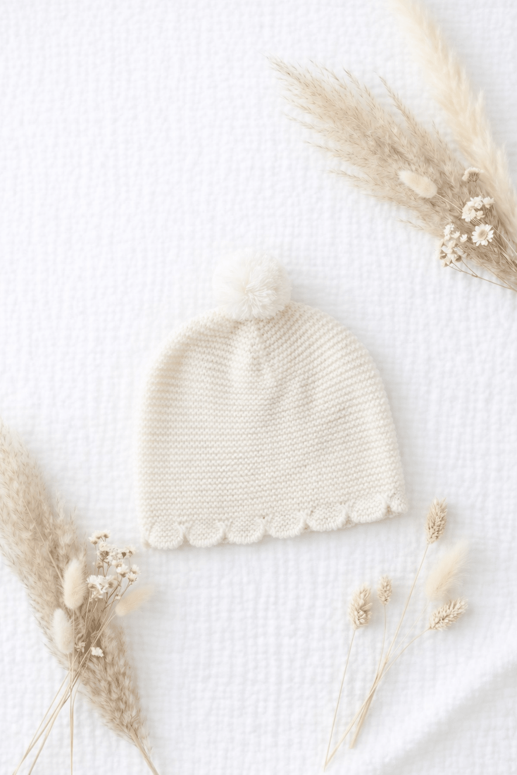 Strickmütze mit Wellenrand Weiss - OYKAMI in a box