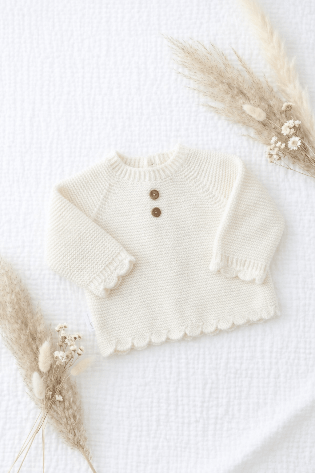 Strickpullover mit Holzknöpfen Weiss - OYKAMI in a box