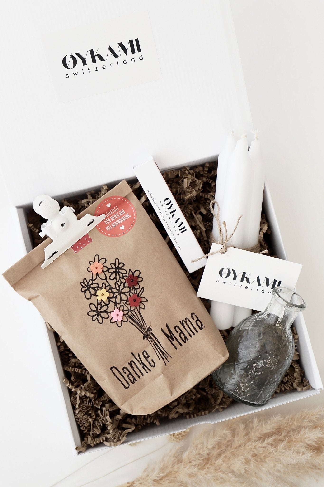 Überraschungs Geschenkbox "Danke Mama" mit Filzblütenstrauss - OYKAMI in a box