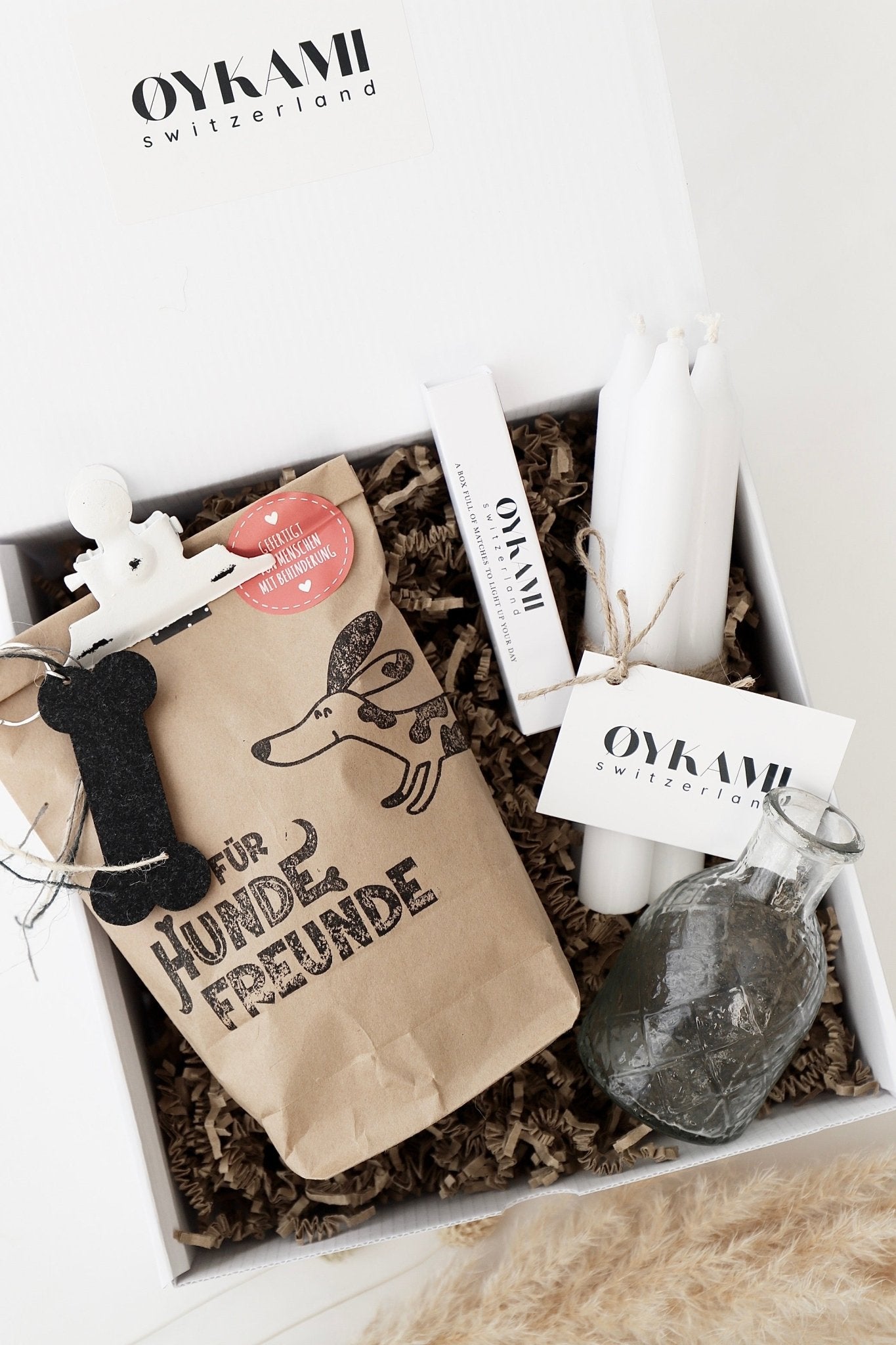 Überraschungs Geschenkbox "Hunde Freunde" - Wundertüte mit ganz viel Tierliebe - OYKAMI in a box