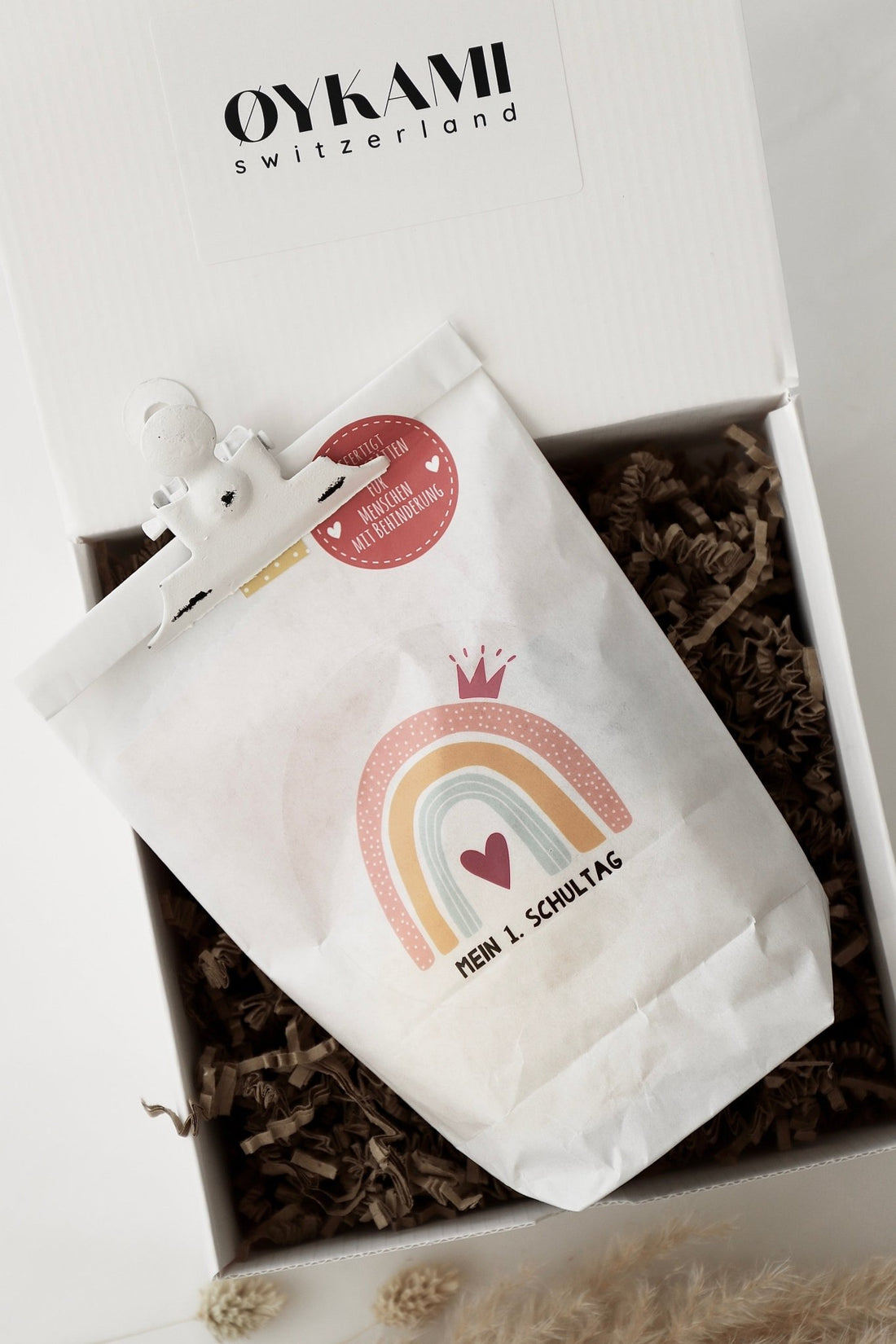 Überraschungs Geschenkbox "Mein 1. Schultag" - Wundertüte für Schulanfänger - OYKAMI in a box