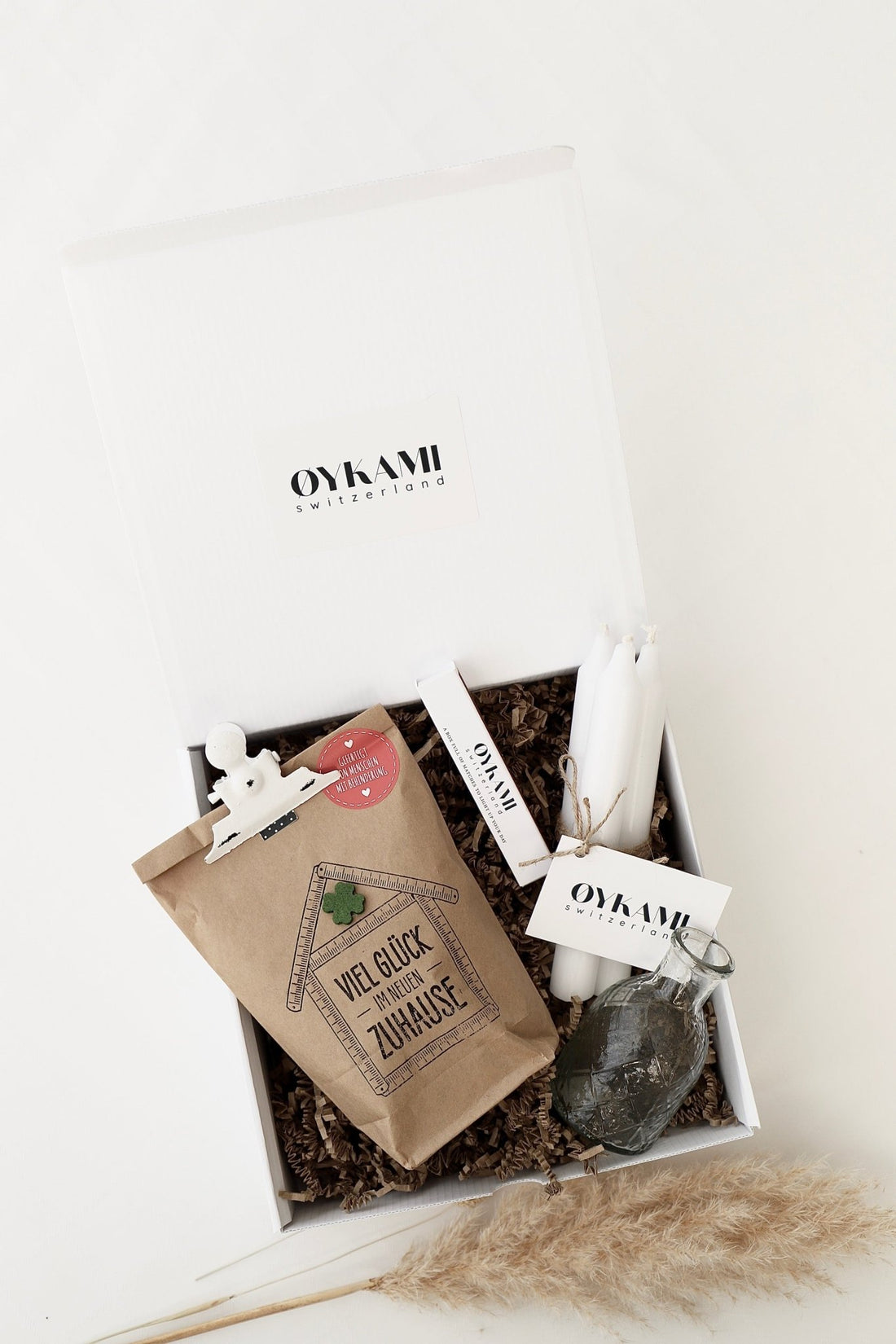 Überraschungs Geschenkbox "Viel Glück im neuen Zuhause" - Wundertüte für viel Glück - OYKAMI in a box